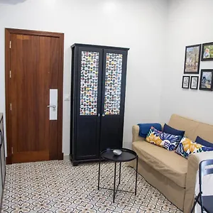https://apartamento-la-botica.es-andalucia.com